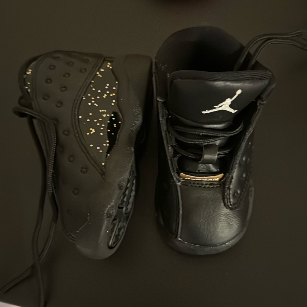 Baby girl Jordan’s Sz 4c
